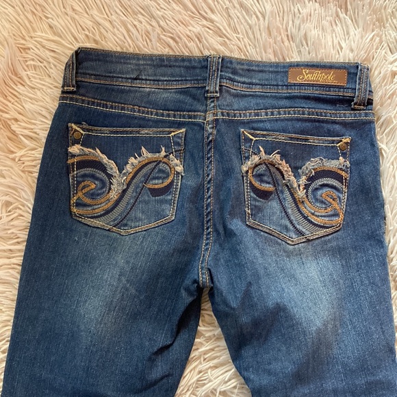 Women’s South pole Jean Capris size 5 - Picture 3 of 4